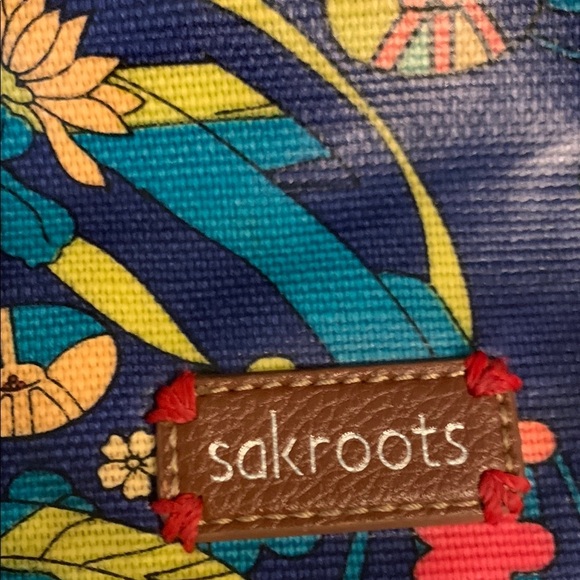 Sakroots Crossbody Bag - Picture 8 of 10